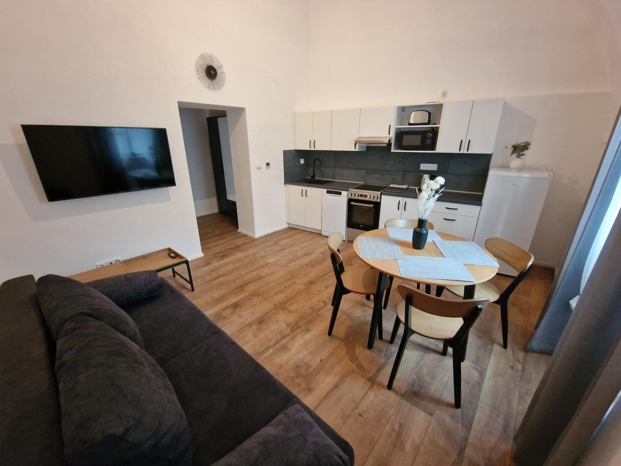 Apartman Anezka 3 S Virivou Vanou Jičín Exterior foto
